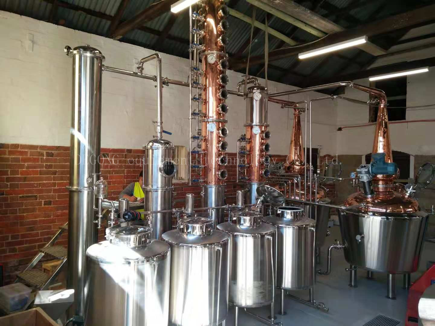 300L Copper Whisky Vodka still Distillation Equipment Column Price