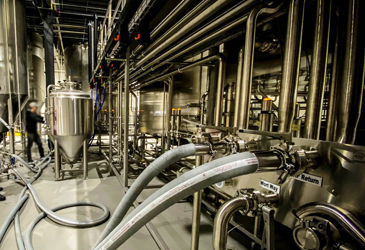 How to clean brewery pipes? DEGONG Brewery Equipment